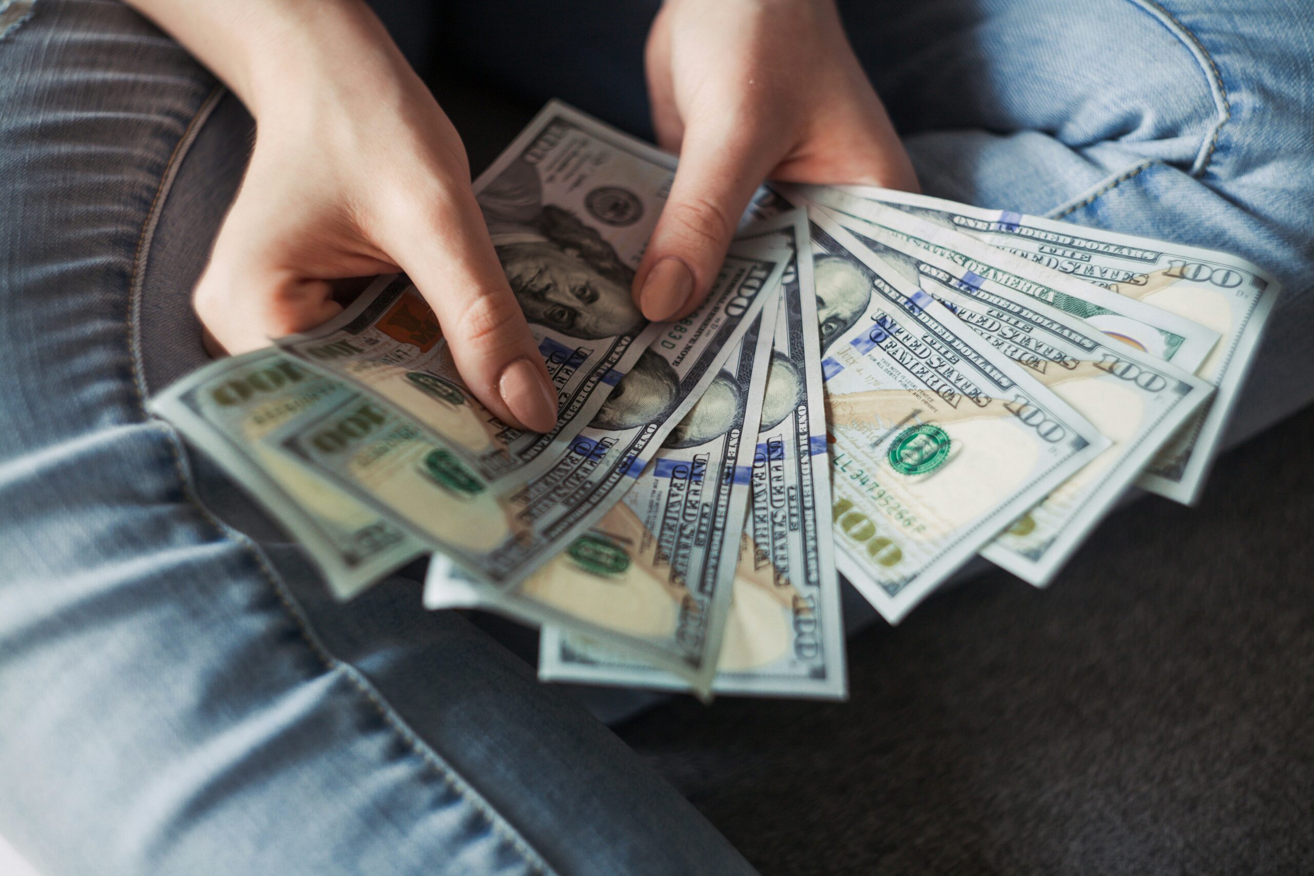 l'impôt sur le revenu, également connu sous le nom d'impôt sur le revenu des particuliers, est une taxe prélevée sur les revenus des individus et des ménages. découvrez les informations essentielles sur l'impôt sur le revenu.