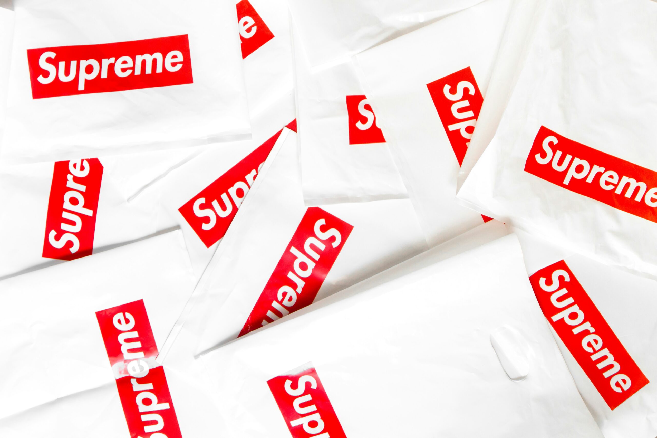 acheter et vendre des produits d'occasion sur resell, la plateforme de revente en ligne. trouvez des bonnes affaires et revendez vos articles facilement.